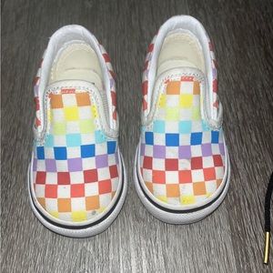 Baby checkered Vans size 4c